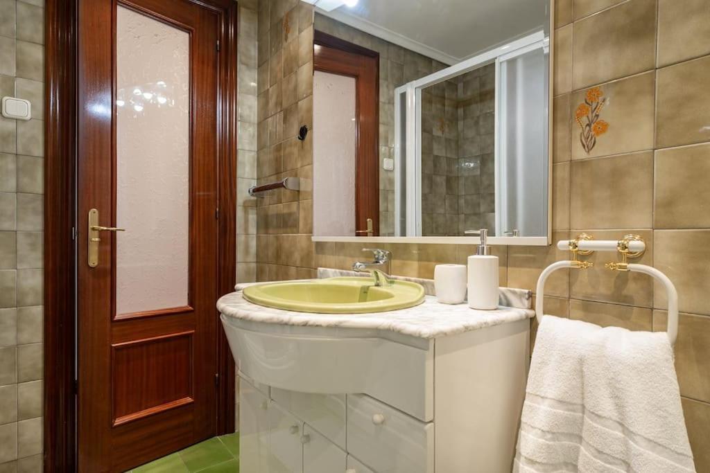Apartamento Trisquel 기욘 외부 사진